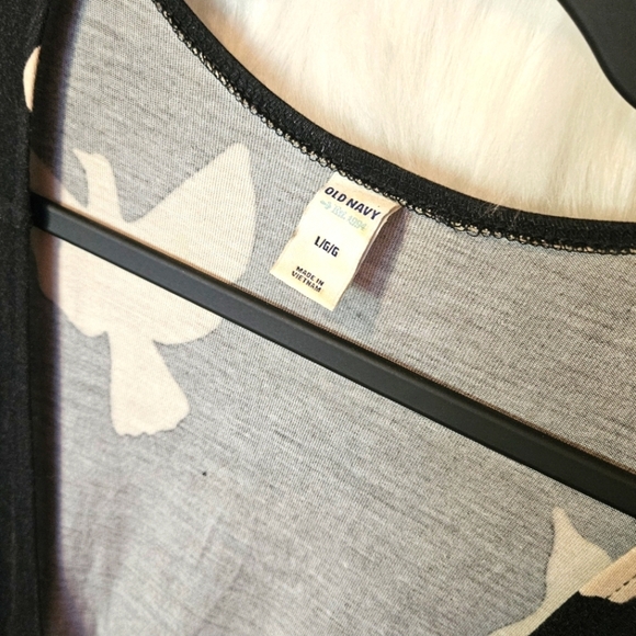 Old Navy Classic Bird Print Wrap Dress - Picture 5 of 6